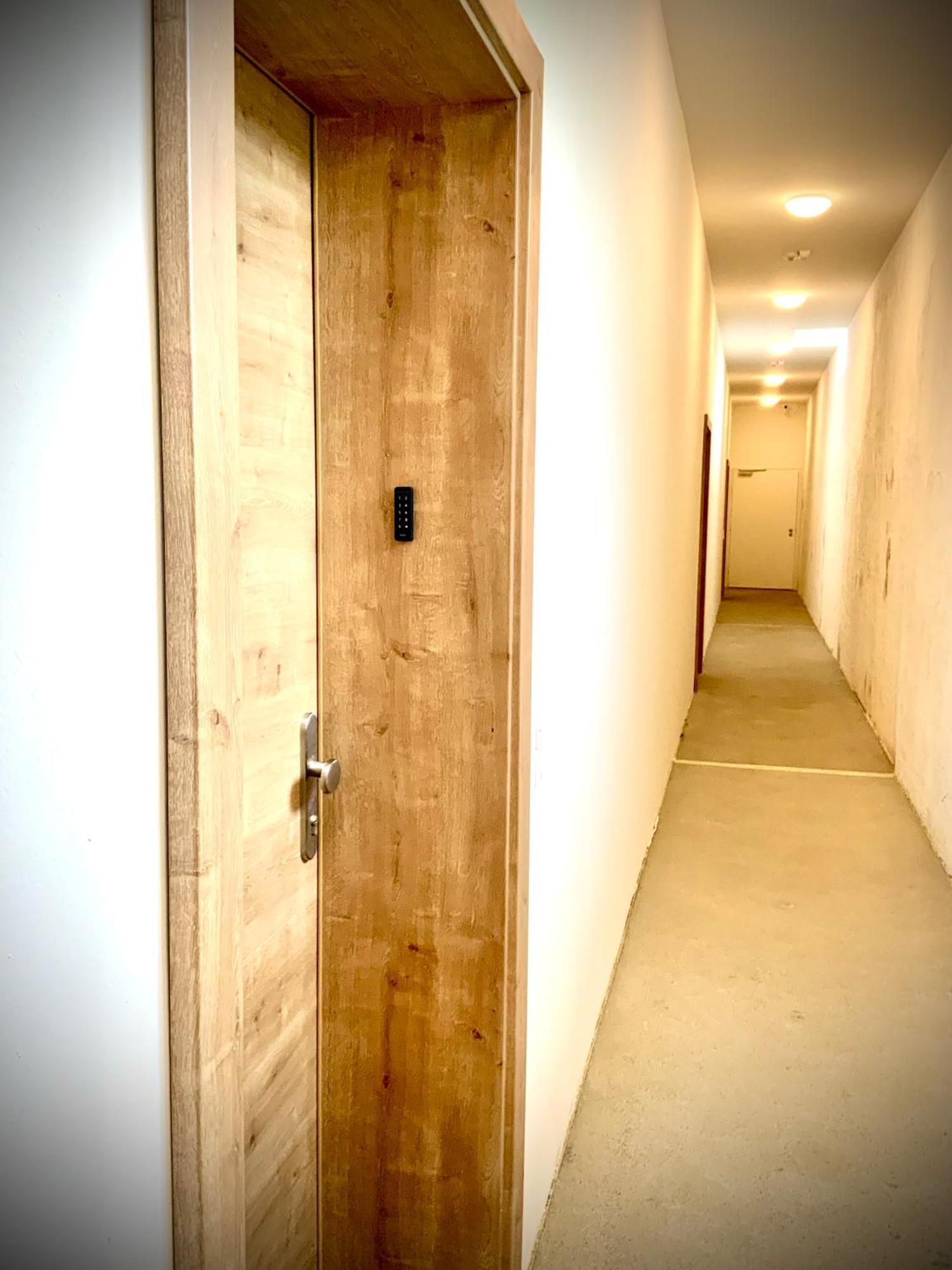Apartamento Waterfront - Urbane Eleganz Am Bachufer Villach Exterior foto