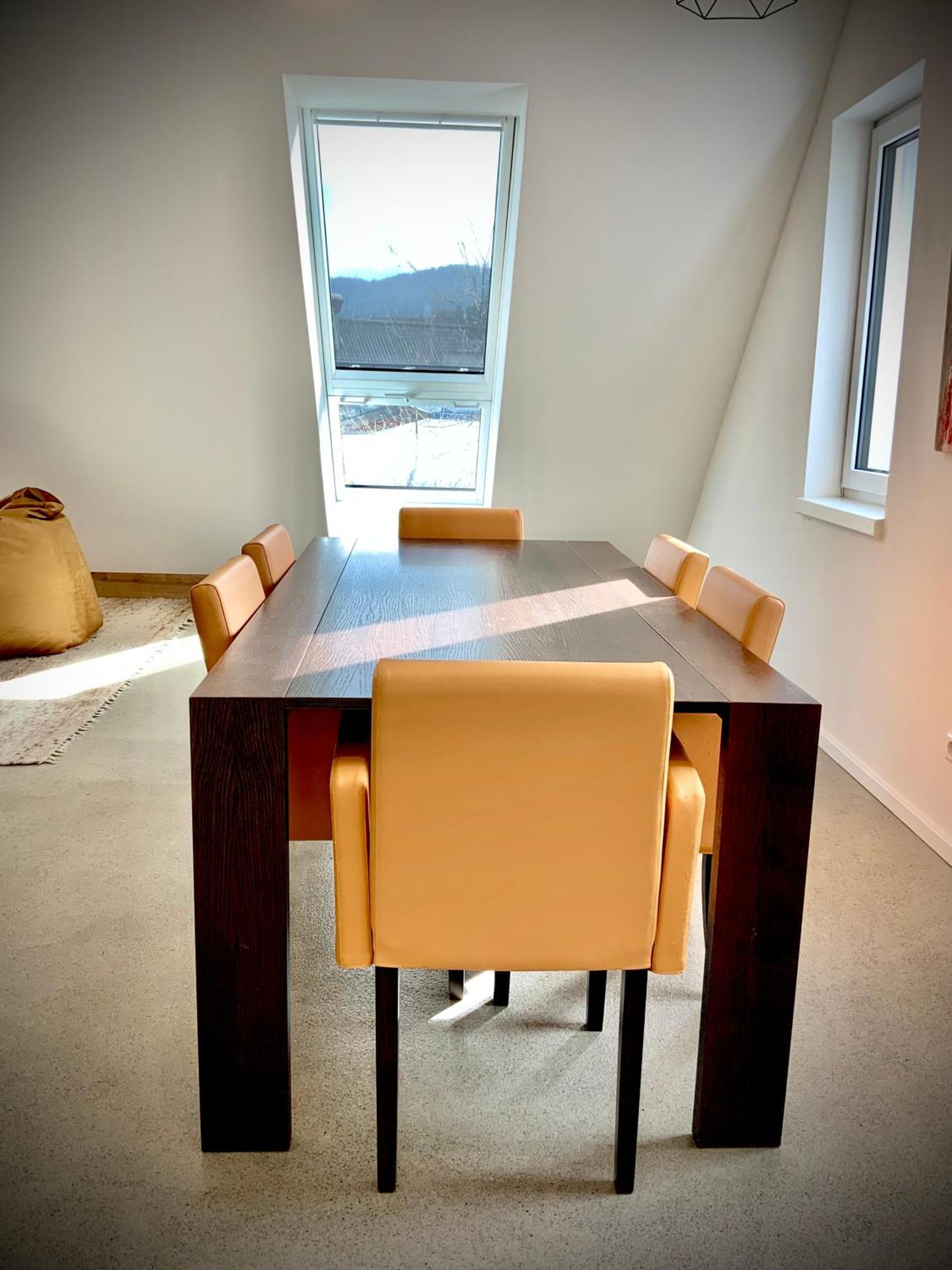 Apartamento Waterfront - Urbane Eleganz Am Bachufer Villach Habitación foto