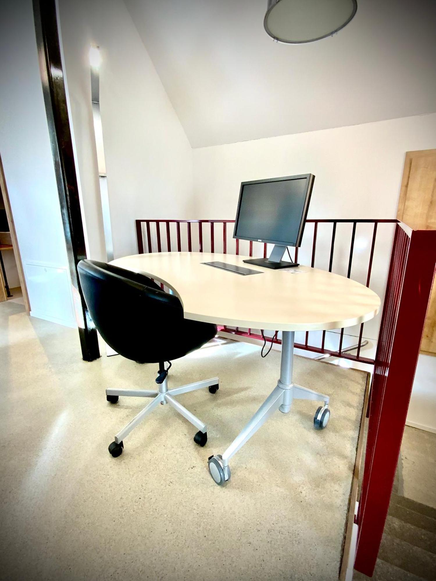 Apartamento Waterfront - Urbane Eleganz Am Bachufer Villach Habitación foto