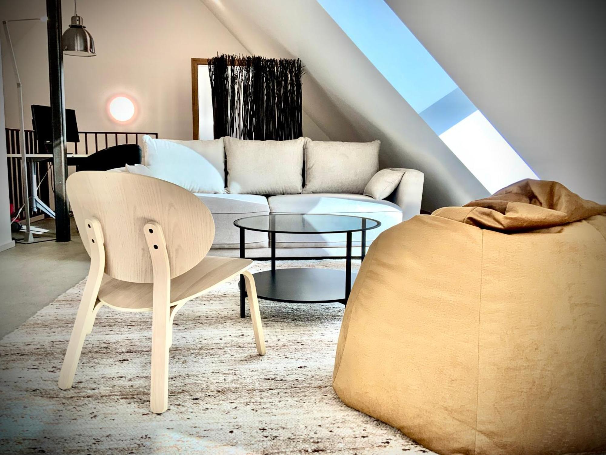 Apartamento Waterfront - Urbane Eleganz Am Bachufer Villach Habitación foto