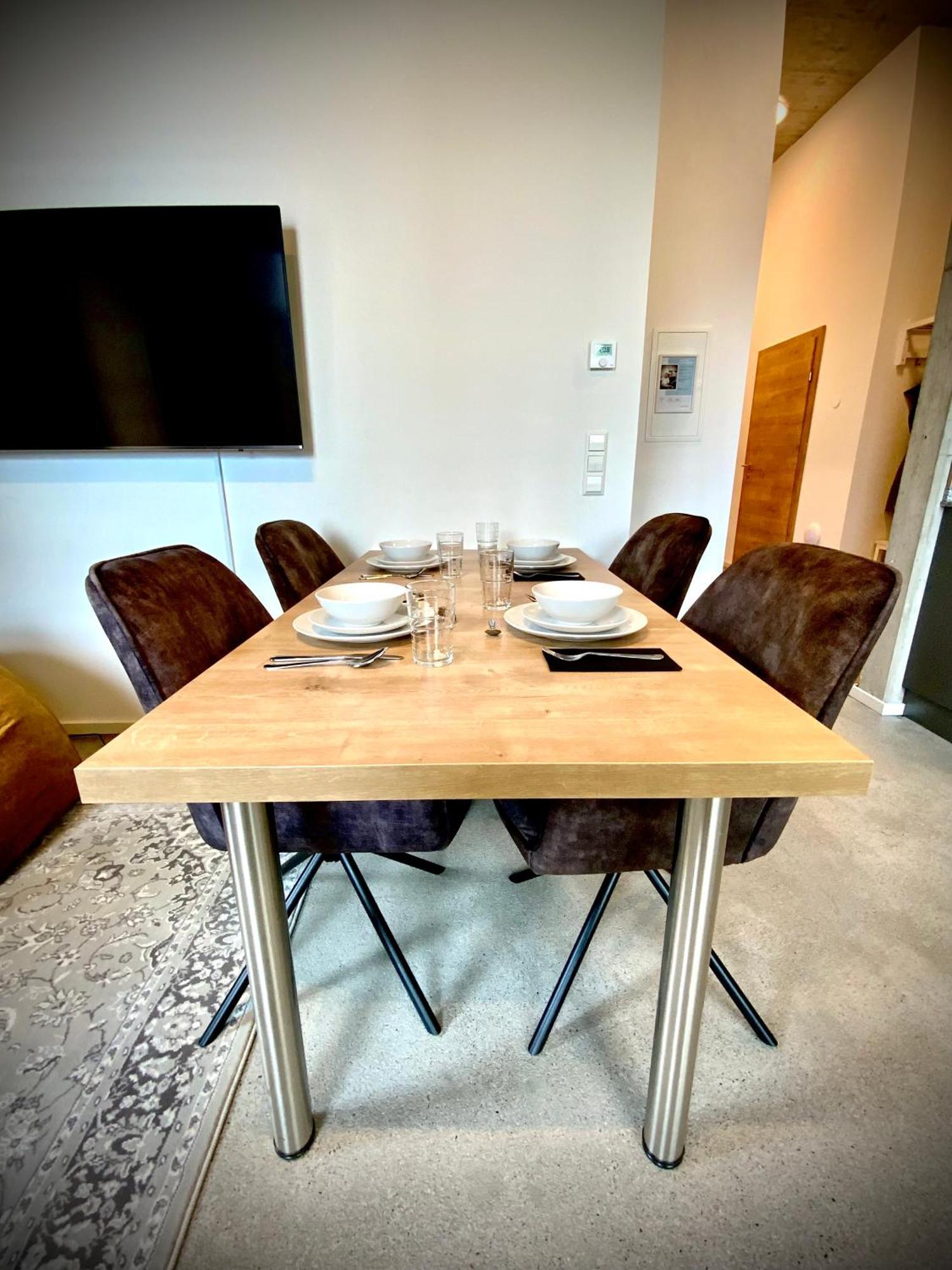 Apartamento Waterfront - Urbane Eleganz Am Bachufer Villach Habitación foto