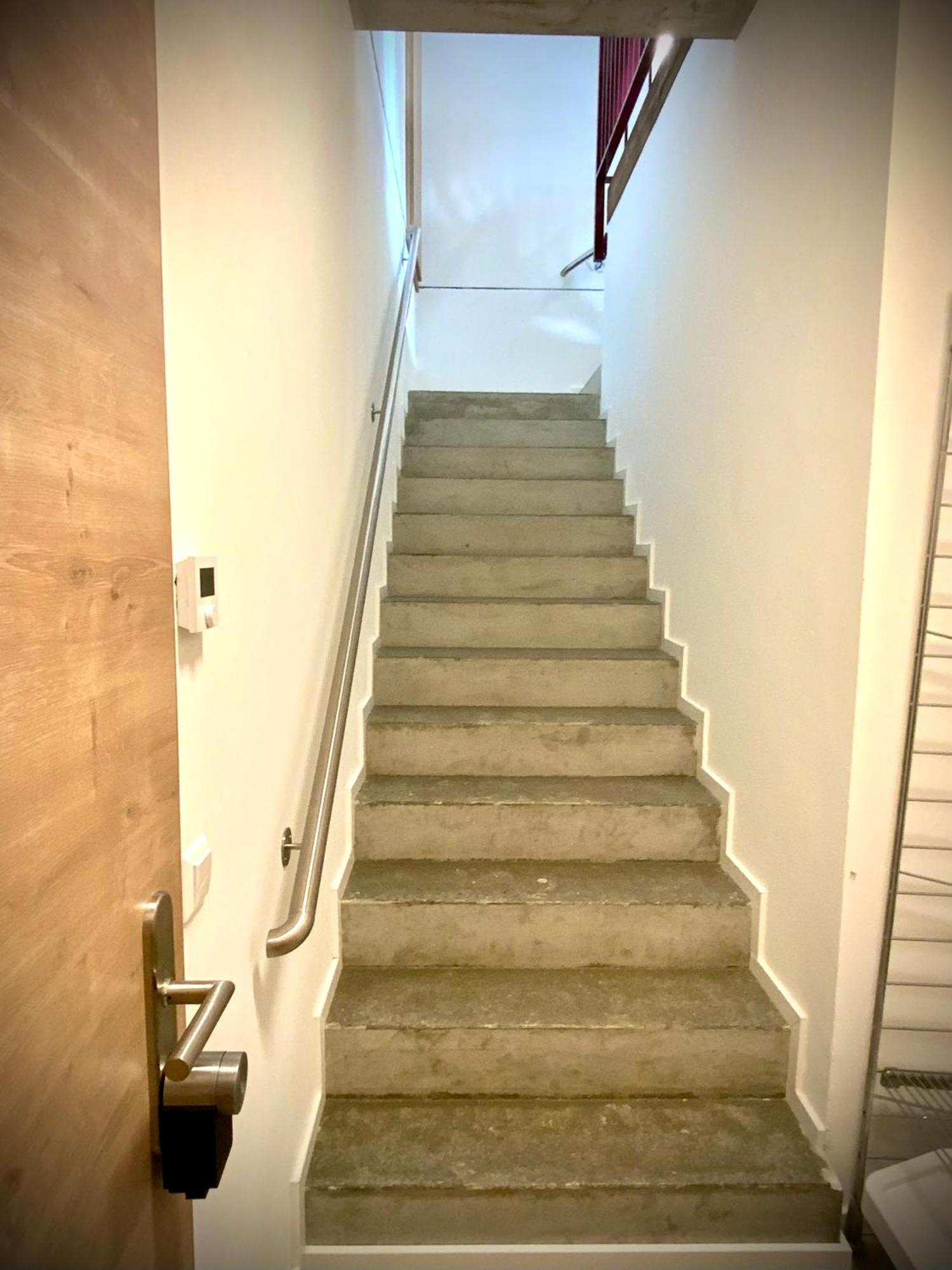 Apartamento Waterfront - Urbane Eleganz Am Bachufer Villach Habitación foto