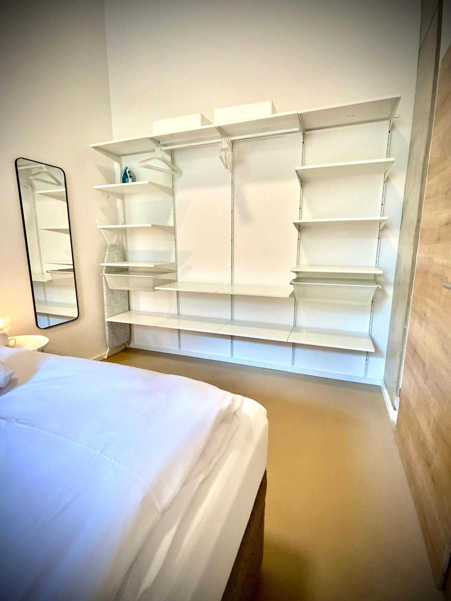 Apartamento Waterfront - Urbane Eleganz Am Bachufer Villach Habitación foto