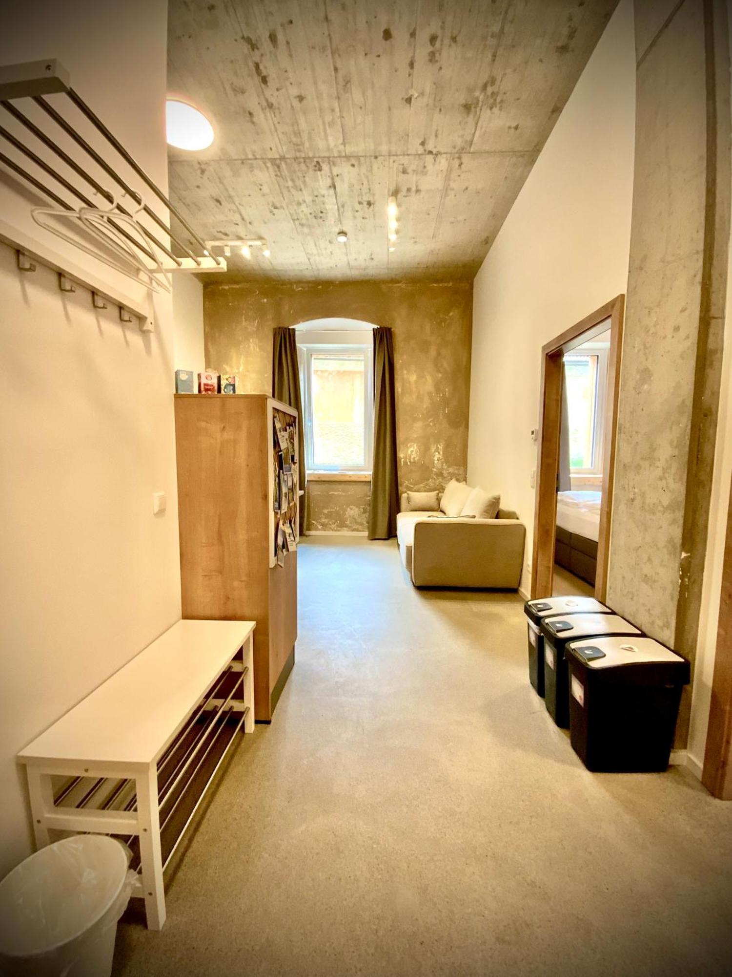 Apartamento Waterfront - Urbane Eleganz Am Bachufer Villach Habitación foto